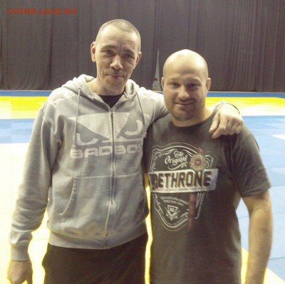 M-1 UFC Bellator - кто за кого болеет? - IAo-MpR6mW8