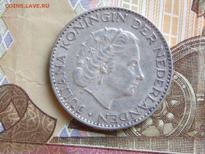 1боливар Венесуэла1960 1гульден Нидерланды1957г. 01.10.15 - гульден1