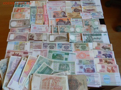 400 иностранных банкнот мира. - DSCN3007.JPG