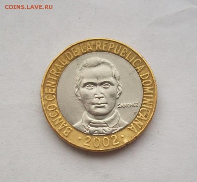 биметалл! Доминикана 5 песо 2002 + 10 песо 2007 - 100_3395