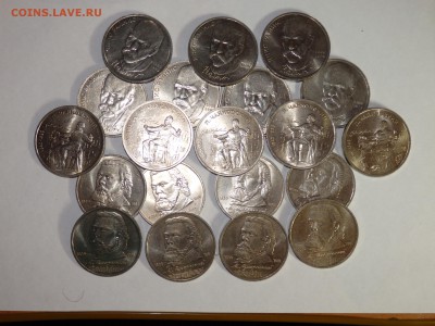 Рубли юбилейные мешковые 63шт. Короткий!до 1.11 в 22.00 - PA300018.JPG