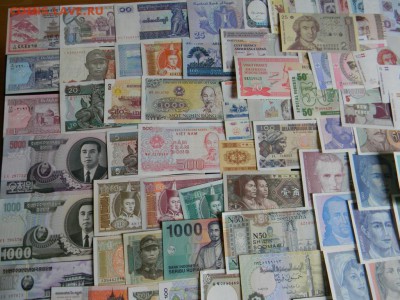 400 иностранных банкнот мира. - DSCN2855.JPG