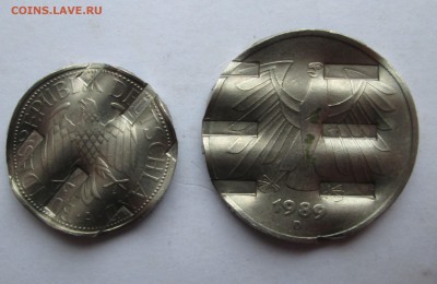 1 марка и 5 марок -ФРГ __ГАШЕНЫЕ_- оценка - 20-1993 008