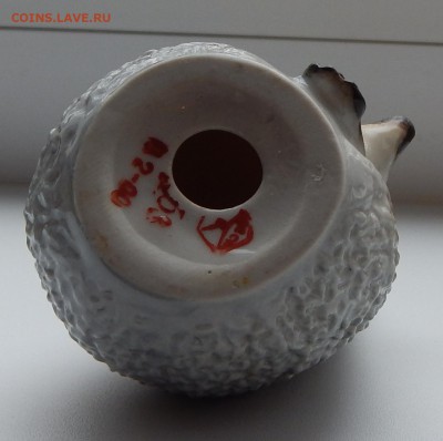 ФАРФОРОВАЯ СТАТУЭТКИ ЕЖИК , ЦЫПЛЕНОК - DSCN2265