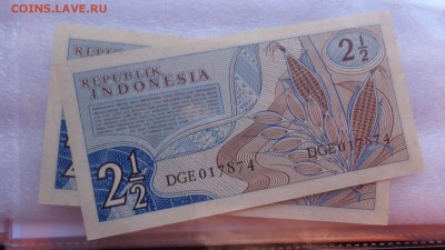 ЗАИР ,Индонезия 2.5 рупии 1961 UNC  в 21-20 мСКи 16 ноя - ккк    05.11.15 год 543.JPG