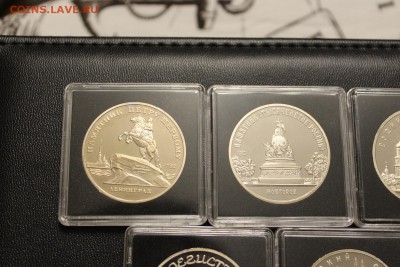 Юбилейные рубли пруф в квадрумах - IMG_7065.JPG
