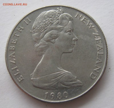 СИНГАПУР 1 доллар 1982 UNC, Н.ЗЕЛАНДИЯ 50 центов 1980. - 016.JPG