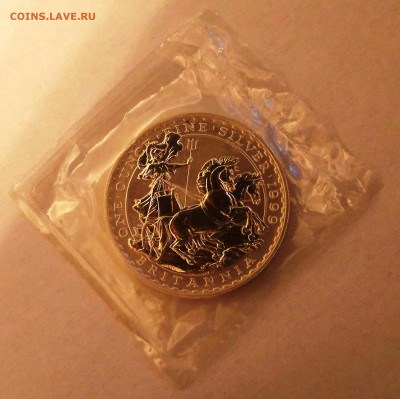 2 фунта GB пруф 1999 1Oz Ag в запайке - PB110095.JPG