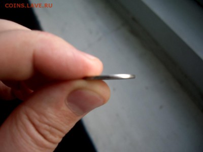 рубль 2013 UNC. Небольшое смещение. практически лысый гурт - рубль 2013-4.JPG