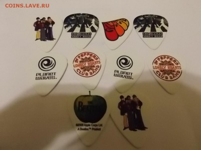 Медиатры Beatles Коллекционные 10 штук до 05.12.2015 22:00 - DSCN0168.JPG