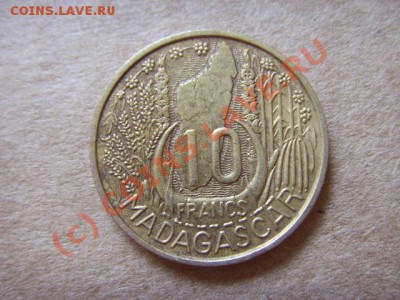 Мадагаскар Фр. 10 франков 1953 до 21.09 в 21.00 М - LPIC8117.JPG
