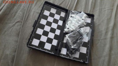 Настольная игра- шахматы и др. (2 в 1), новая. до 19.12.15 - настольная игра