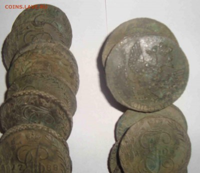 клад в 300 пятаков от 1758 до 1789гг.Оценка - 22