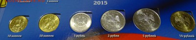 Семейное фото.Вот такой простецкий домик у одной из трех 