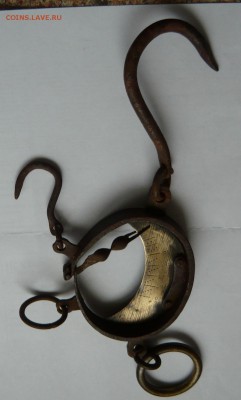 Старые весы-безмен и пистолет-зажигалка - P1050075.JPG