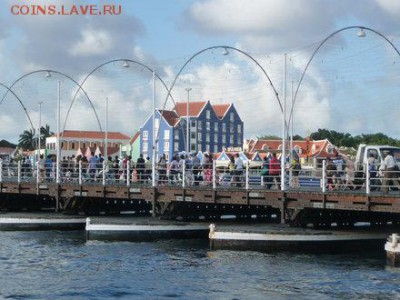 Кораблики на банкнотах - мост королевы Эммы_ Кюрасао