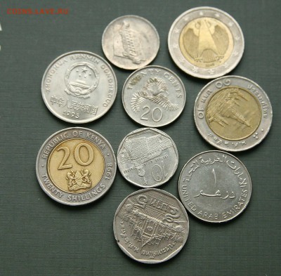 Лот иностранных монет 9 штук до 18,02,22-00 - ин1