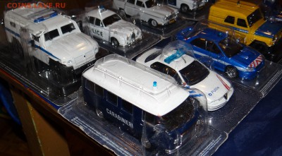 Модели авто от Деагостини полиция мира 9 шт до 28,02,2016 г - DSC05859.JPG