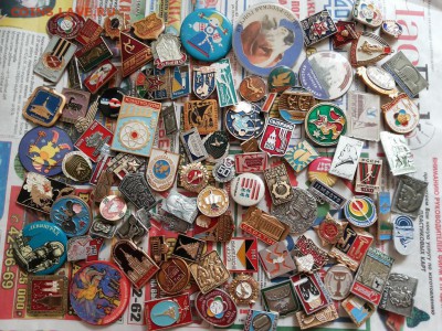 Значки  =  270 шт. до 14.03.16. 22-00. - 20160304_142724