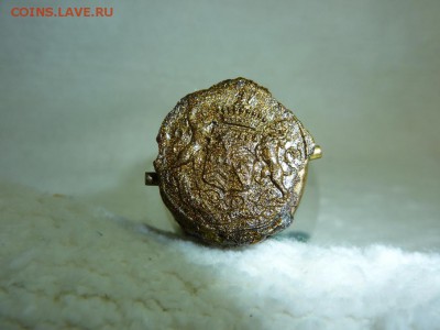 Очень хрупка старинная лампа с ручной работой внутри. Оценка - 1