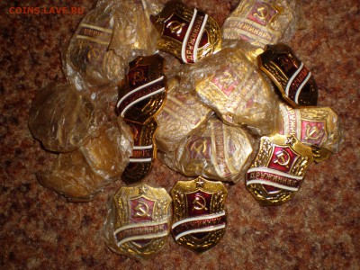 много советских значков фикс - дружинник.JPG
