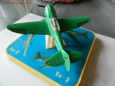 Истребитель Ла-5 масштабная модель СССР металл 1:72 - DSCN7358.JPG