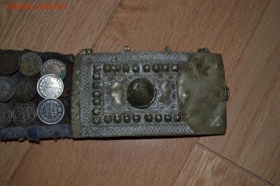 Старинный пояс украшенный монетами - DSC_9184.JPG