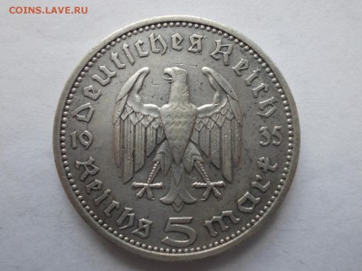 Десять монет по 5 марок (Германия 1935 г., двор А) - DSCN0008.JPG