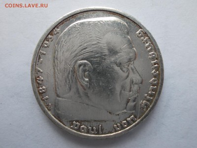 Десять монет по 5 марок (Германия 1935 г., двор А) - DSCN0019.JPG