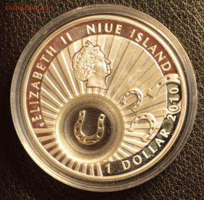 1 доллар Ниуэ 2010 Подкова до 30,04 22-01 цена ниже - DSC_3810.JPG