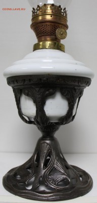 Лампа керосиновая с чугунной подставкой. *** 3,05,16 в 22,00 - 24,03,2 007