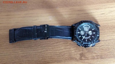 Часы с оторванным ремешком с 1 рубля - image
