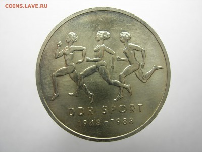ГДР 10марок 40 лет Союзу физкультуры и спорта 1988 - DSCN8407.JPG