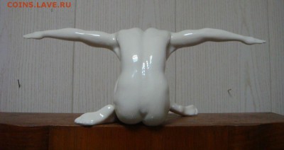 Фарфоровая статуЭтка "Обнажённый мужчина",Финляндия - DSC04394.JPG