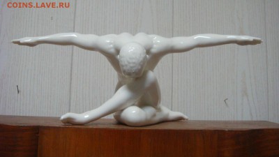 Фарфоровая статуЭтка "Обнажённый мужчина",Финляндия - DSC04392.JPG