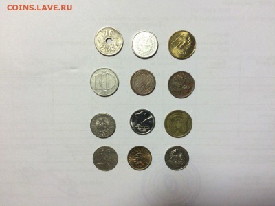 Альбом с монетами оцените - 2