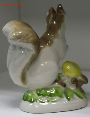 Статуэтка белка. *************** 9,06,16 в 22,00 - 30,06 015