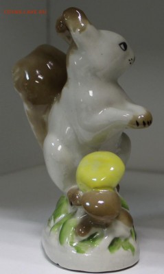 Статуэтка белка. *************** 9,06,16 в 22,00 - 30,06 014