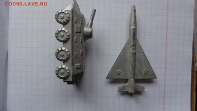 Солдатики : моряки ,самолеты,пулеметчики...олово 10 шт 8.6 - DSC00790.JPG