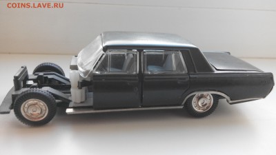2е модели 1:43 ЗИЛ-117 и RAF-2203 ГАИ (на запчасти) до 20:06 - зил