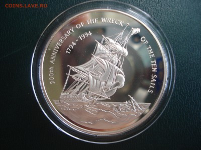 Каймановы о-ва 2$ 1994 200-я годовщина крушения 10 судов - каймановы острова.JPG