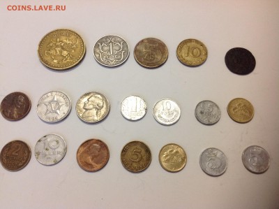 Продам 19 монет, разные страны,одна  старая 1767года. - image