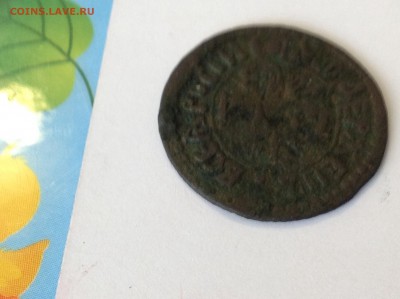 Продам не частую Петровскую полушку 1707 года,крест из точек - image
