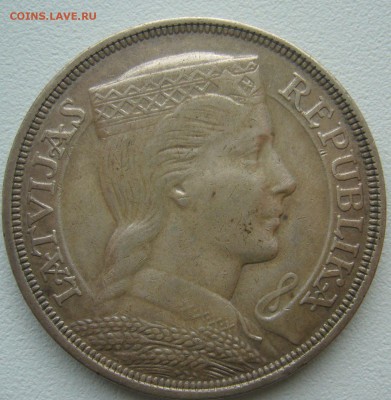 5 лат 1929 г. на оценку и еще одна монета - P1340969.JPG