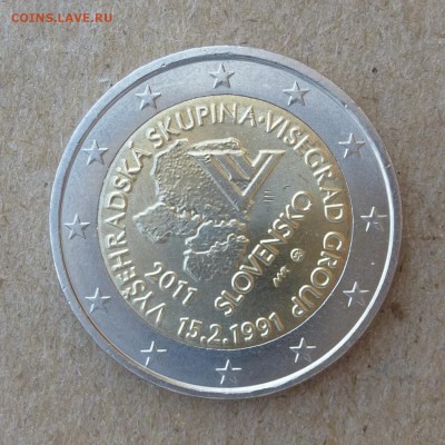 2 евро Словакии 2011г, 20л Вышеградской группы, до 14.07.16г - P1020493