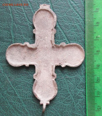 Одна часть креста энколпиона окон. 05.08.2016 г. 22-00 МСК. - 2