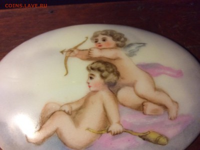 Куплю плакетки (мини картины) нарисованные на фарфоре - image