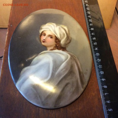 Куплю плакетки (мини картины) нарисованные на фарфоре - image