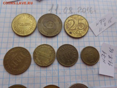Жетоны разные  4 шт  №  71  до 16.8  в 21-30 мск - DSC03141.JPG