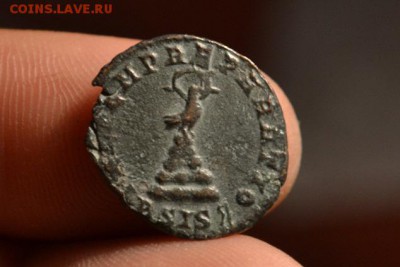 Рим.Констант 337—350 Феникс на пирамиде - CSC_0785.JPG